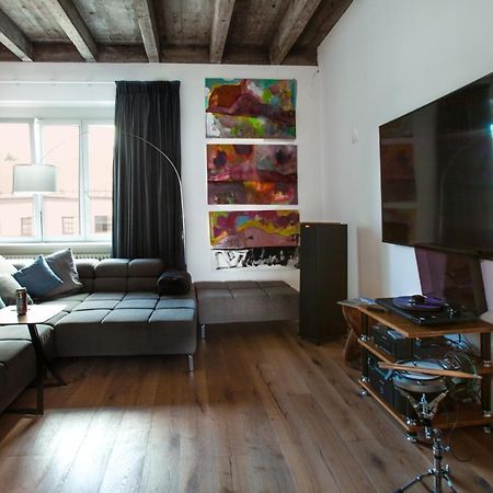 Contemporary Apartment With Fireplace & Terrace Banska Bystrica Luaran gambar