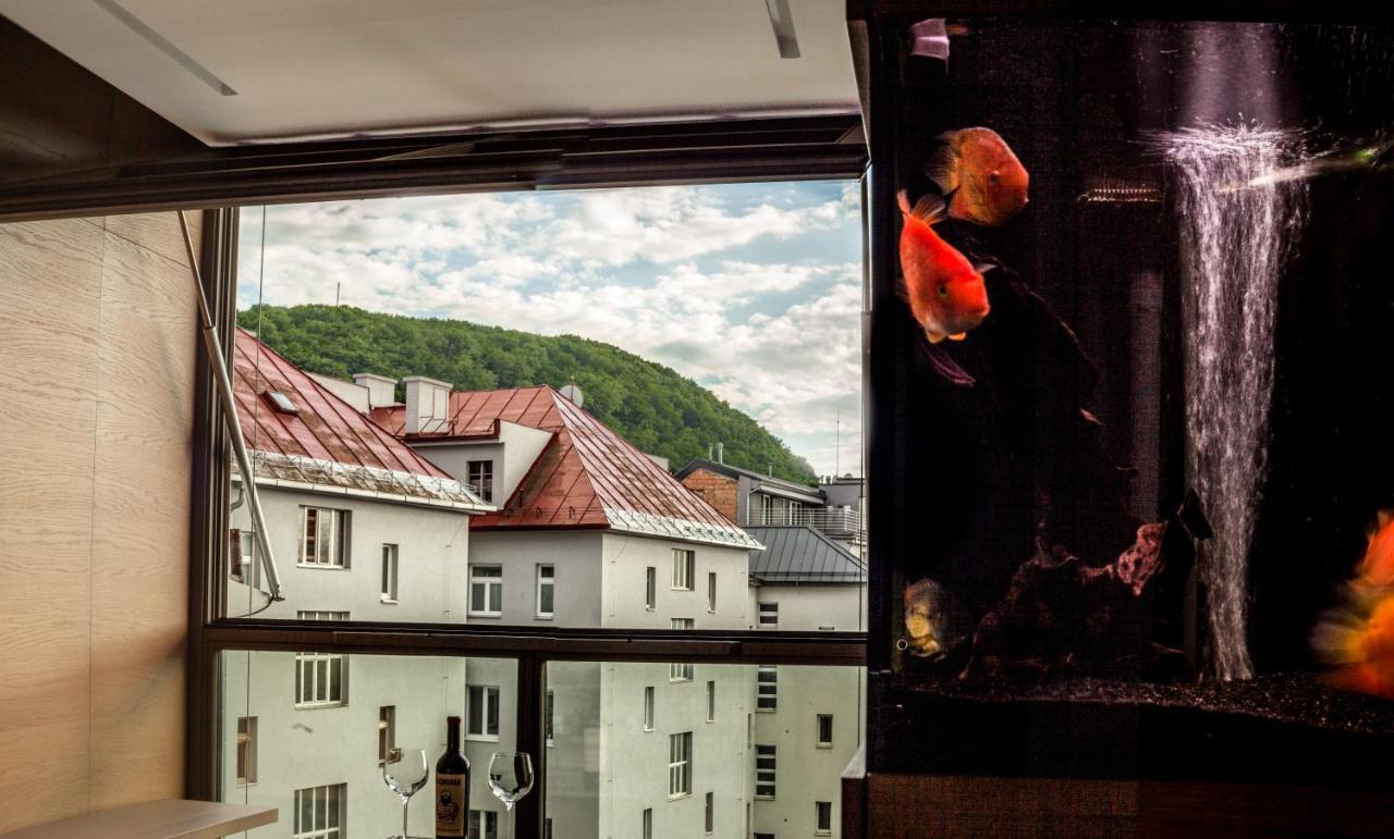 Contemporary Apartment With Fireplace & Terrace Banska Bystrica Luaran gambar